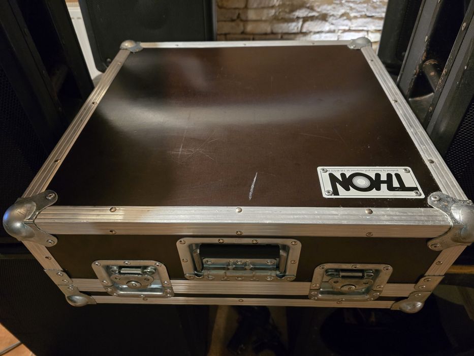 Mixer Phonic Pwp K12 case/Behringer Pmp1000/5000/6000/dbx231 eq/cx3100