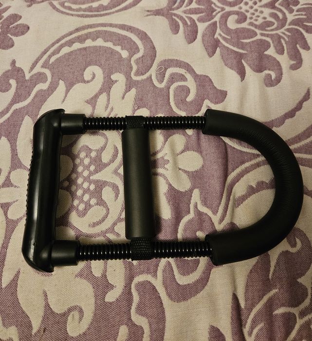 Экспандер кистевой целый