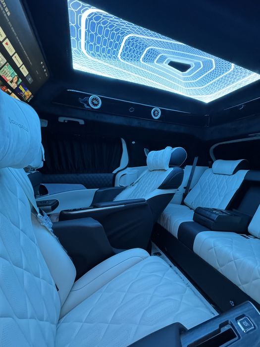 Kia Carnival Hi Limousine 2025 Hybrid