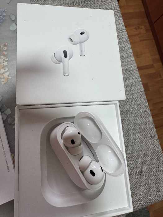 Vand casti iphone airpros pro 2
