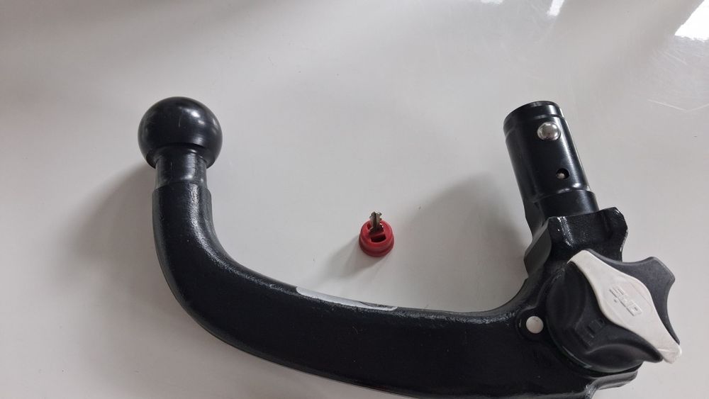 Cirlig auto detasabil cu chei
