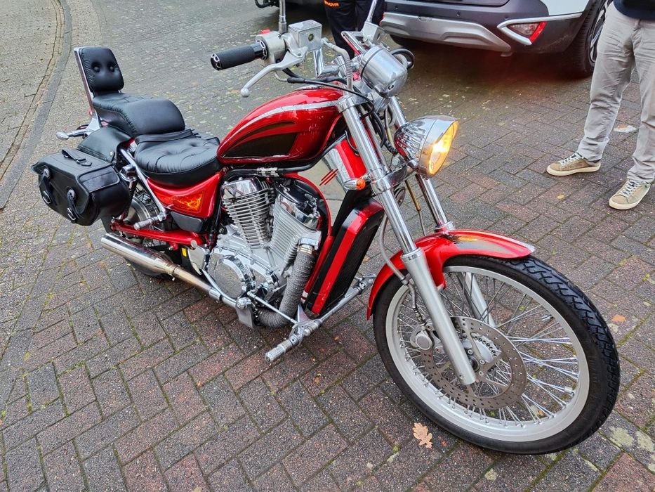 Suzuki intruder 600
