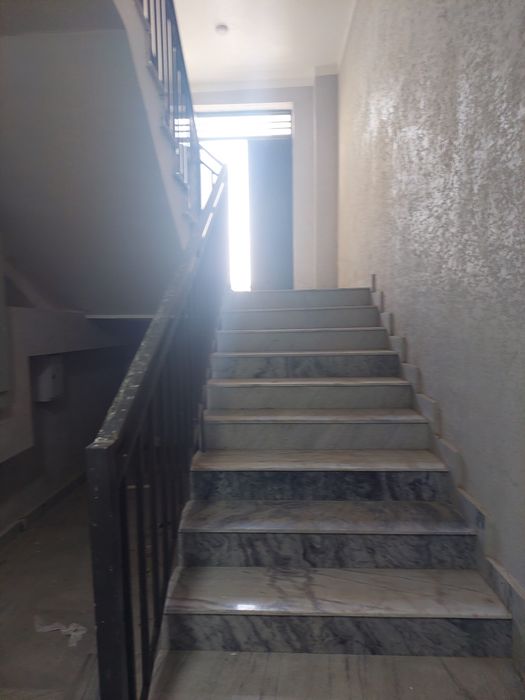 Квартира сотилади срочно