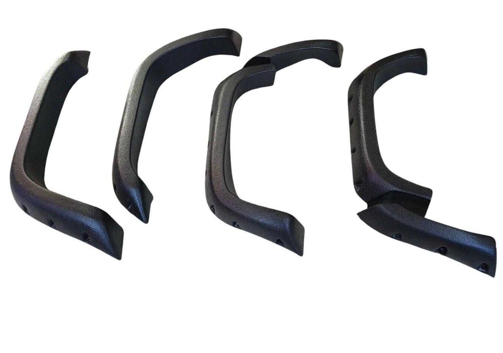 Overfendere aparatori noroi pentru toyota hilux MK4/MK5 1997-2004