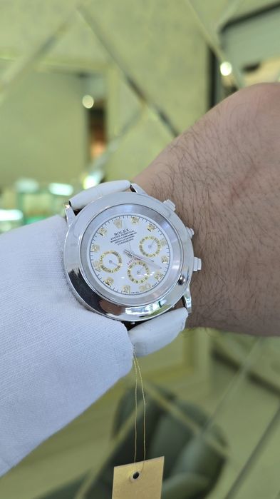 Продам часы Rolex Daytona в белом золоте.
Механизм Кварц, Японский
