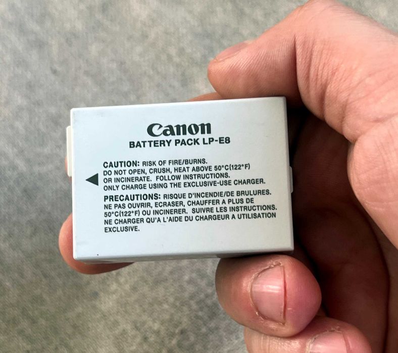 Canon LP-E8 acumulator original 7.2V 1120mAh Li-Ion stare bună