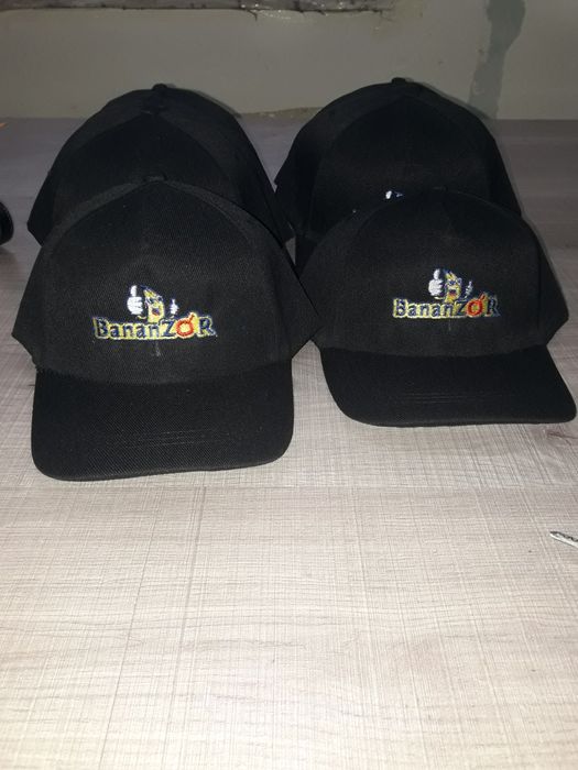 Вышивка  на кепках