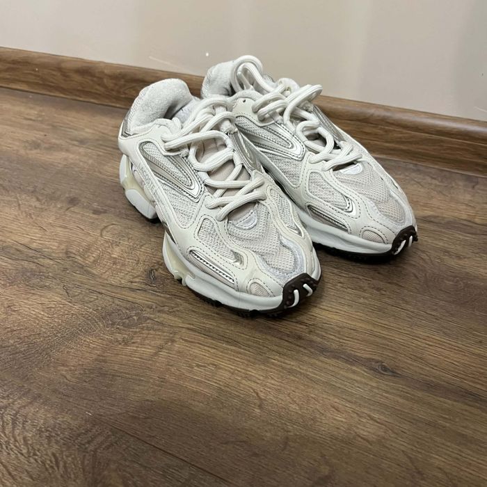 Дамски Маратонки Lacoste N 37.5 Перфектно състояние