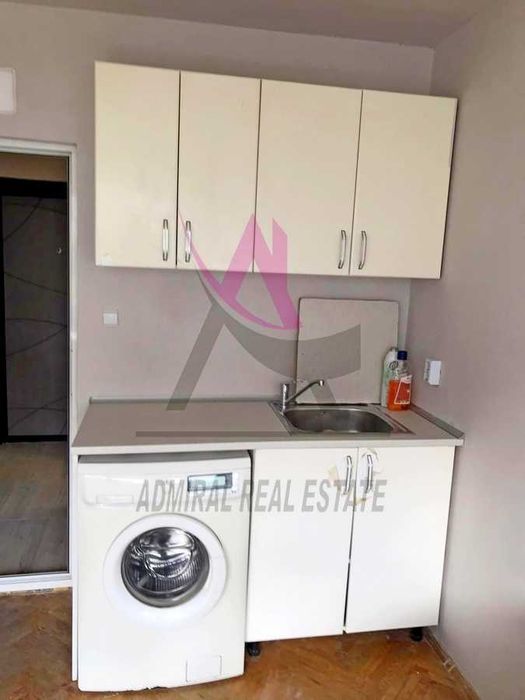 Дава се под наем Едностаен апартамент в Варна, Левски - 25 кв.м за 250 € - Снимка #1