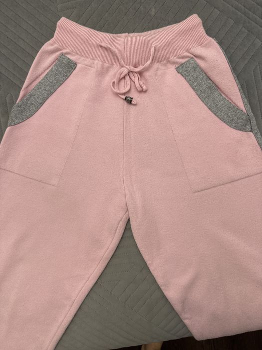 Продам прогулочный костюм