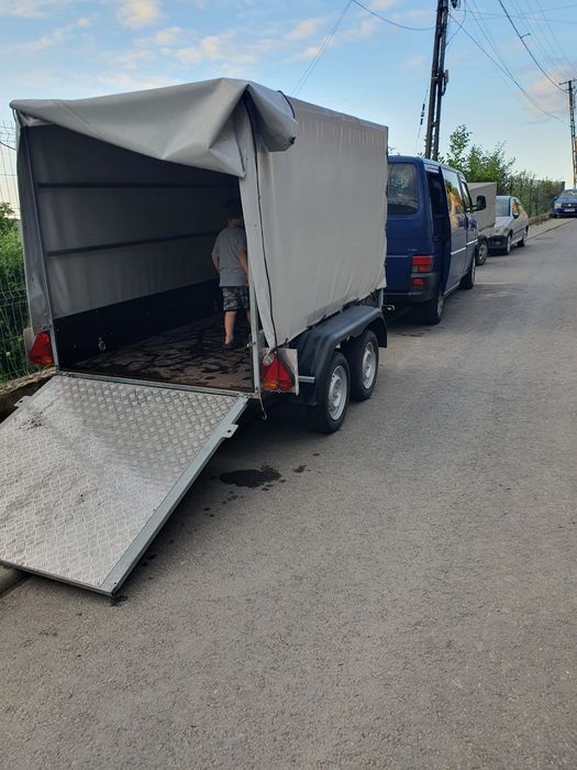 T4 Caravelle din 2003 si remorca