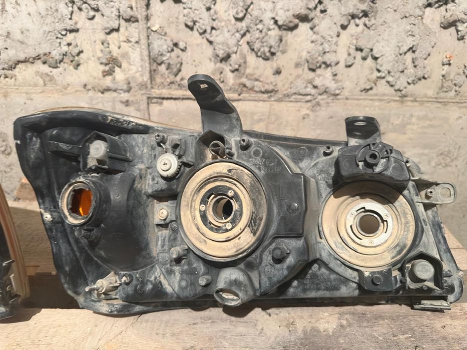 Фары на Хайлендер