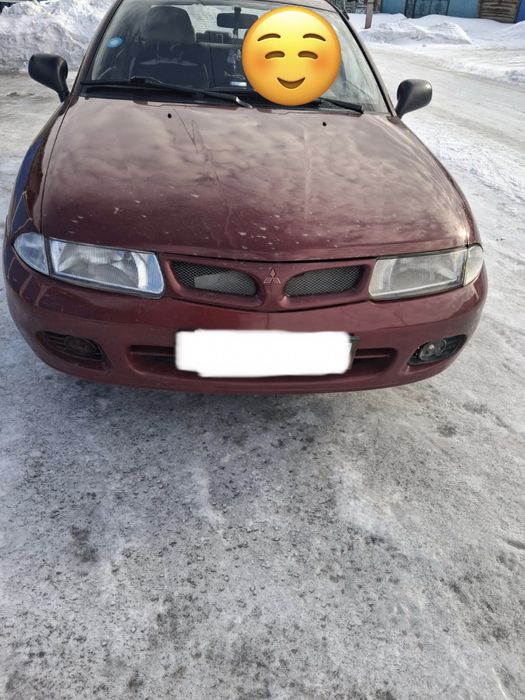 Продам машину марки Mitsubishi Carisma