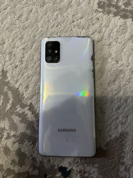 Samsung a71 в хорошем состоянии