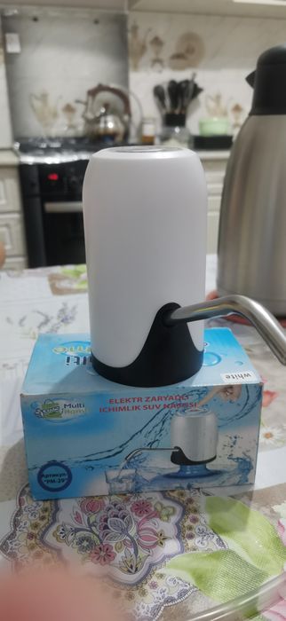 Помпа для воды.  Надо поменят акмулятор