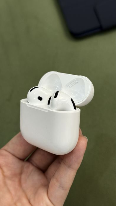 Airpods 4