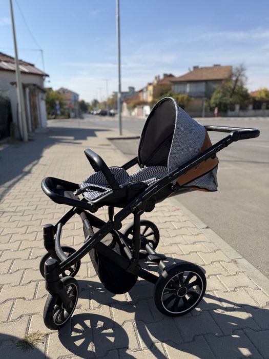 Бебешка количка Anex