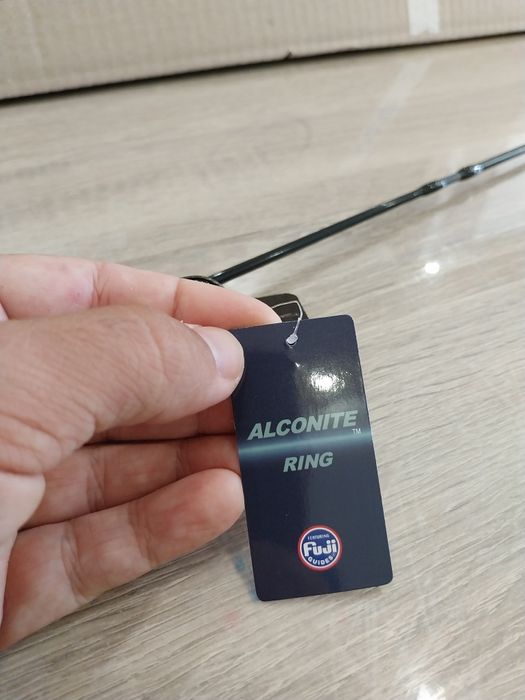 Спининг въдица black hole