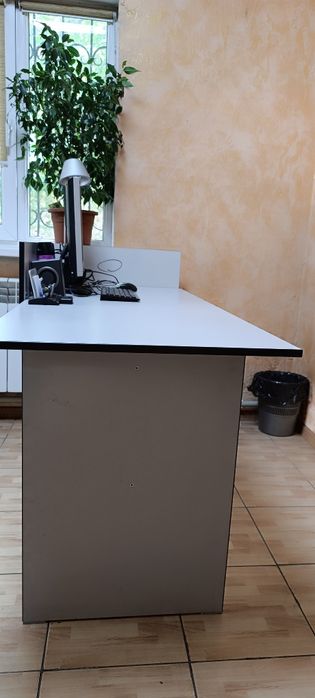 Офисный стол ЛДСП