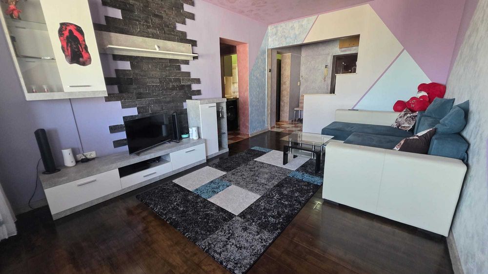 Apartament 2 camere decomandat/circular – Zona FAR