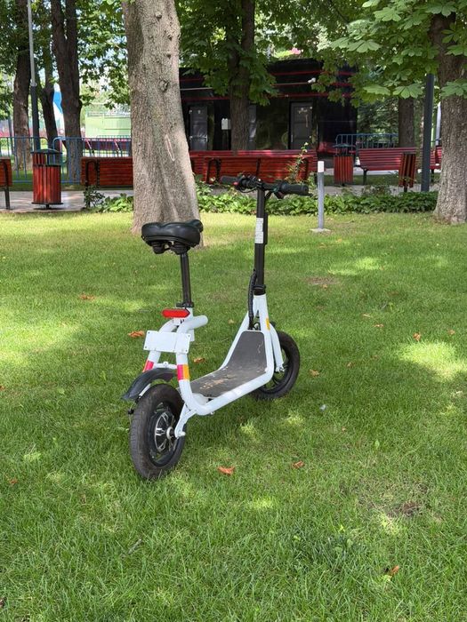 Trotinetă electrică pro ultra cu șa autonomie 60km/h