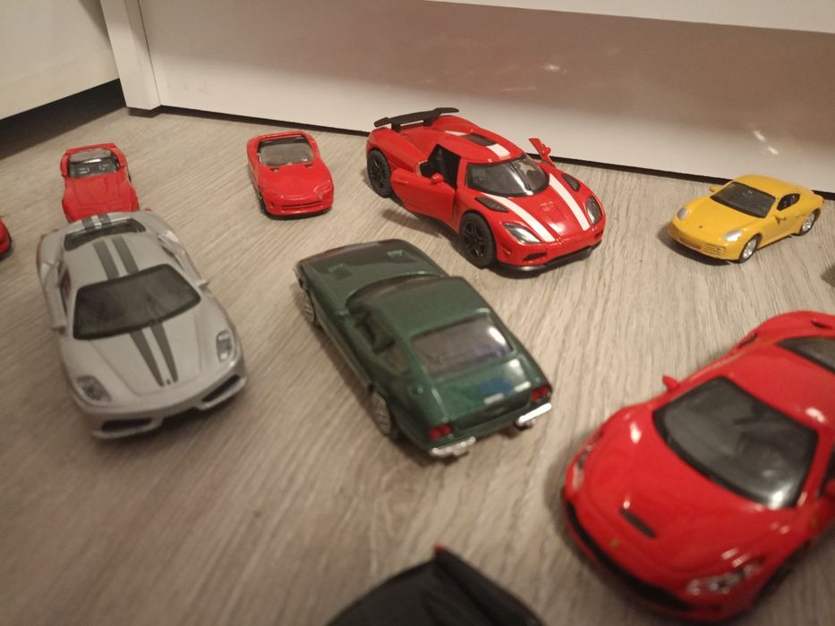 Метални колички феррари