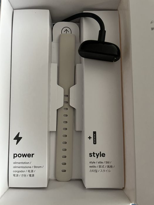 Ceas Fitbit Luxe.