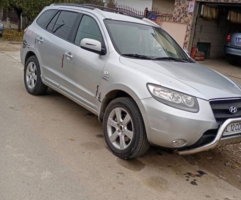 VÂND Hyundai santa fe