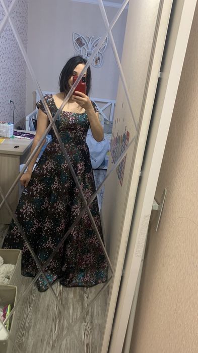 Вечернее платье брендовое