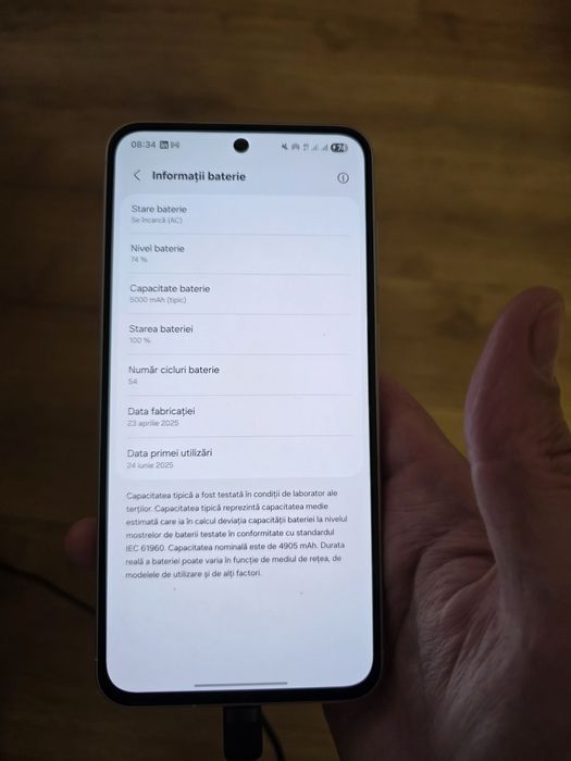 Samsung galaxy A56, 256GB. 54 cicluri de încărcare.