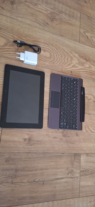 Vand laptop 2-1 (tableta) ASUS TF 201