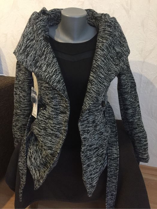 Зимно ново палто