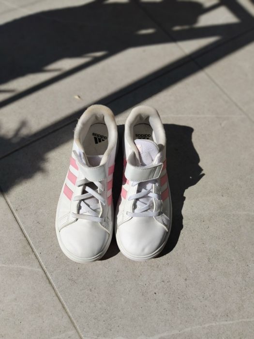 Детски маратонки Adidas за момиче