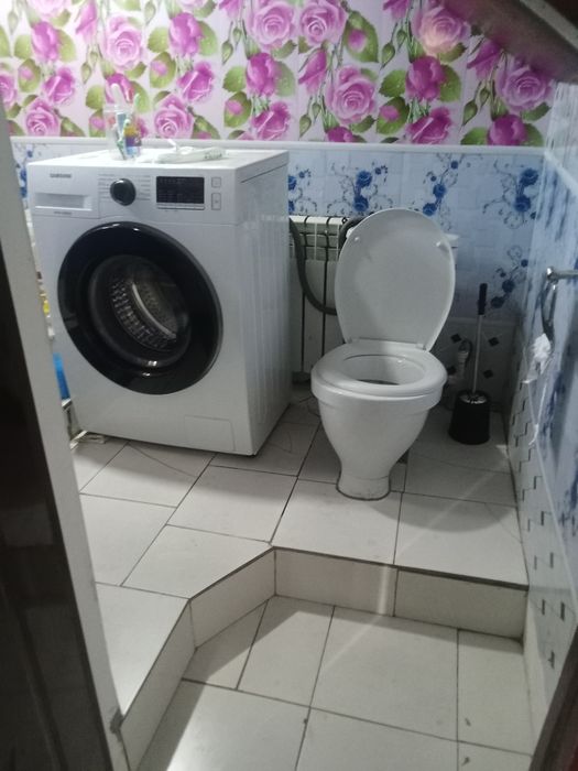 Продаётся дом с магазином