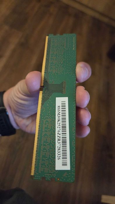 8Gb DDR4 2400Mhz Samsung M378A1K43CB2-CRC CL17