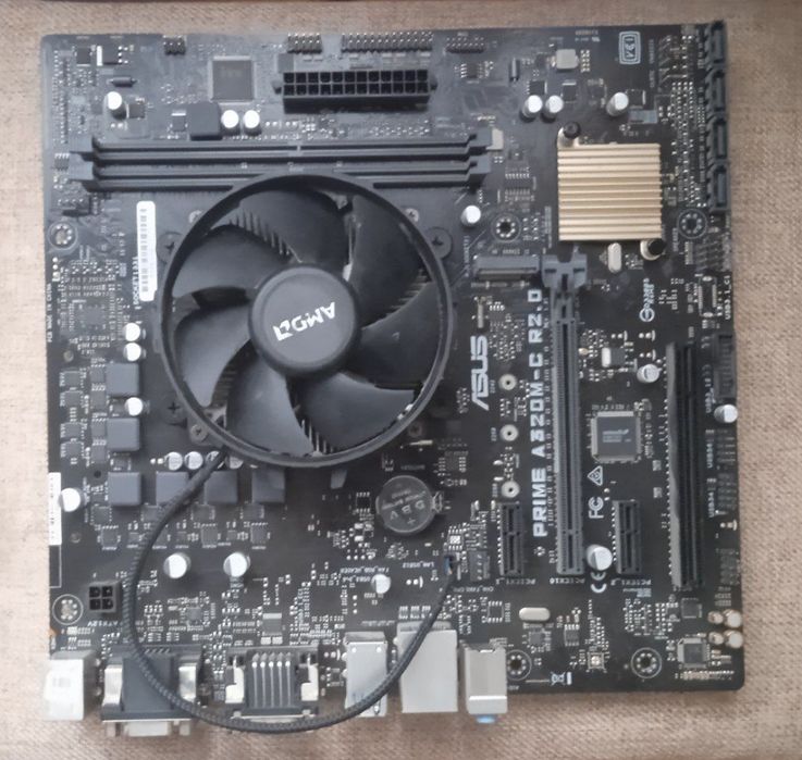 Продается asus a320 и ryzen 3 1200