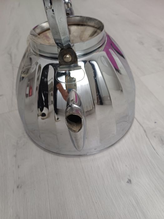 Продам недорого новый чайник