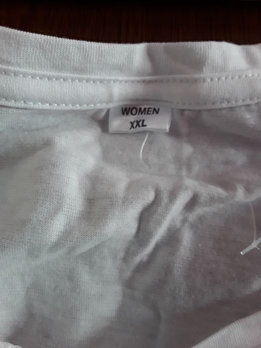 Vând Tricou Damă Mărimea XXL Nou