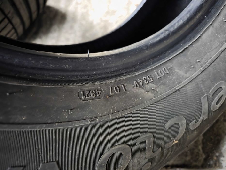 2бр Летни гуми за бус 225 70 15 С - Sailun