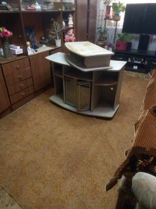 Теле полка для домашнего кинотеатра