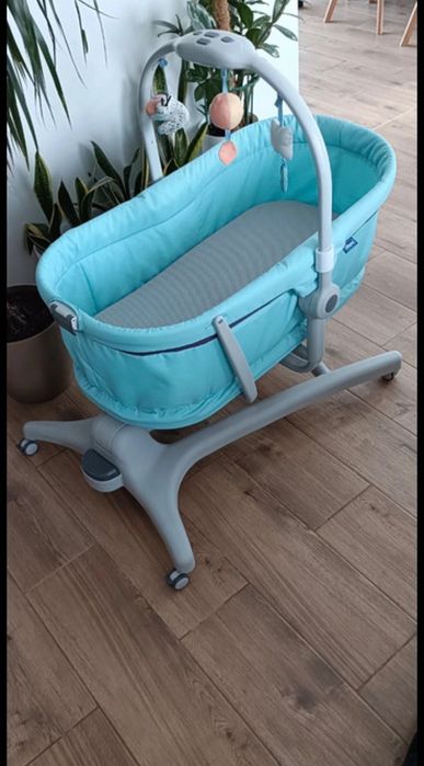 Pătuț coșuleț Chicco 4 in 1 antireflux și saltea pe comandă gratis