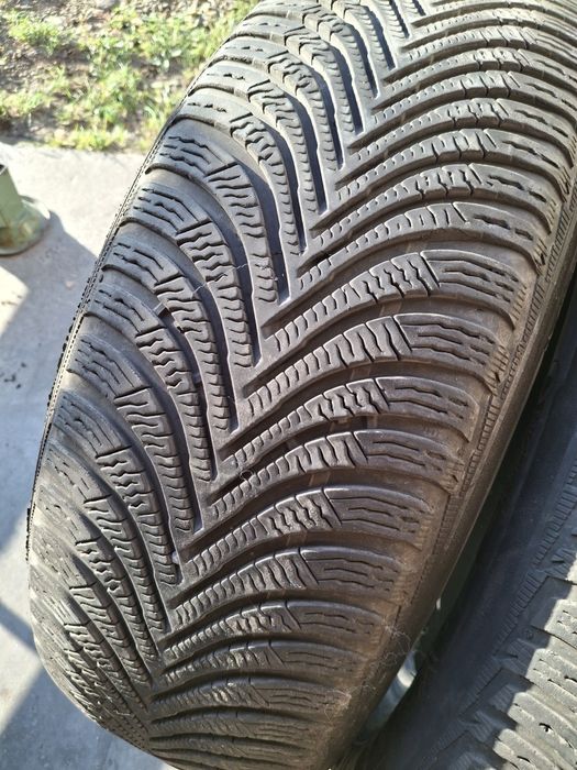 2 Anvelope de iarnă 215 65 r17 Michelin
