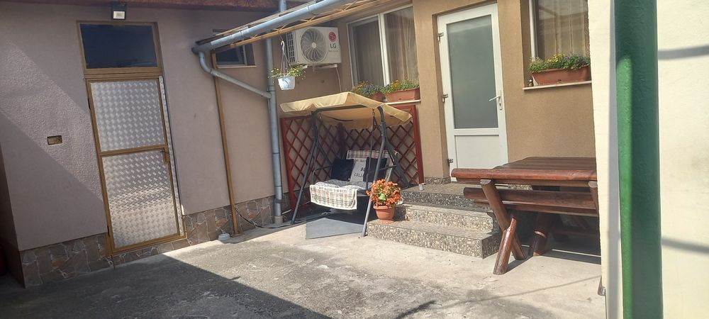 Casă  de  vânzare