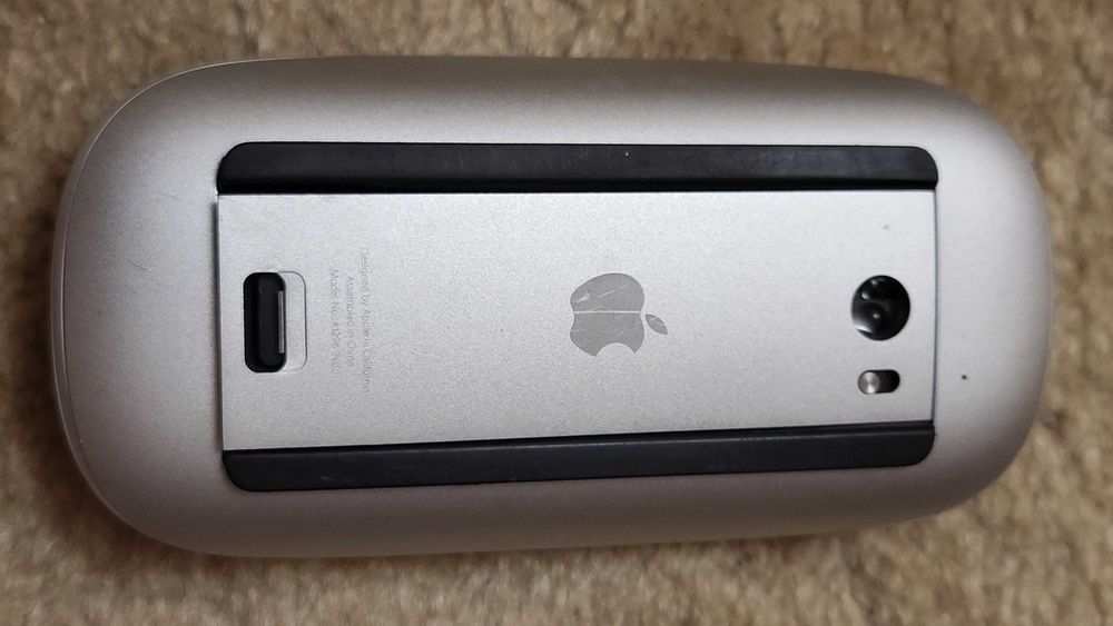 Apple Magic Mouse A1296, Bluetooth, Wireless,1300 dpi, Alb fuctional