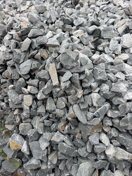 Piatra decorativa,calcar,marmura,granit ,pamant,nisip,pietris,etc