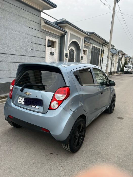 Спарк 2013 йил м/т сотилади