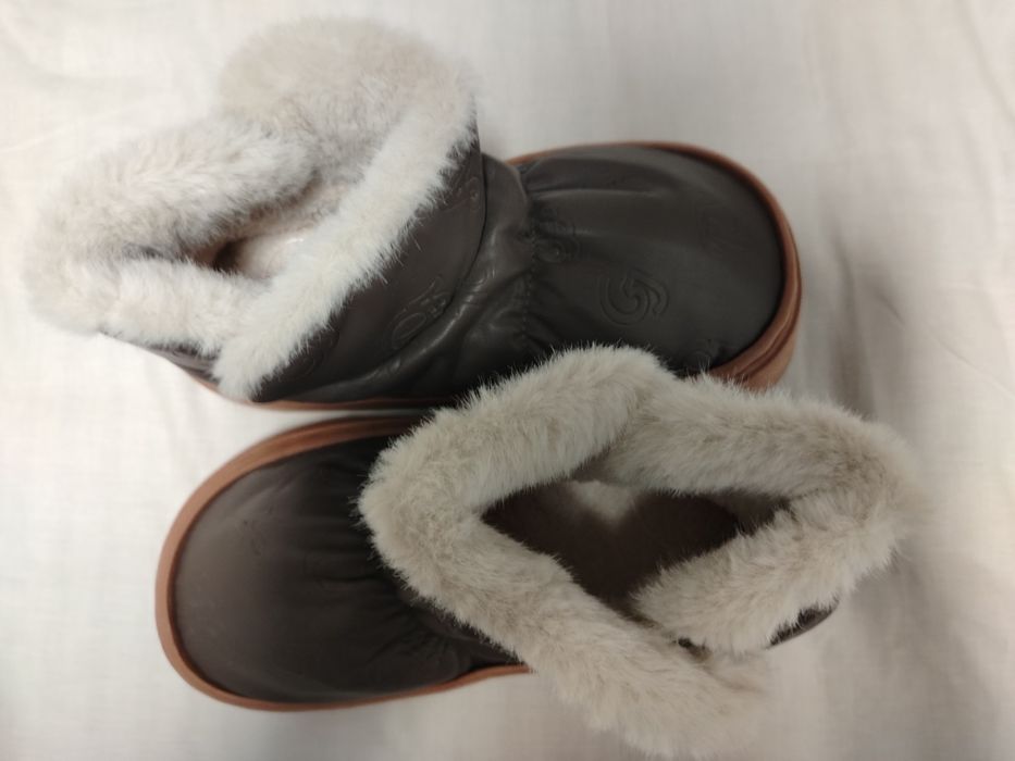 Женские уги, размер 38-39.