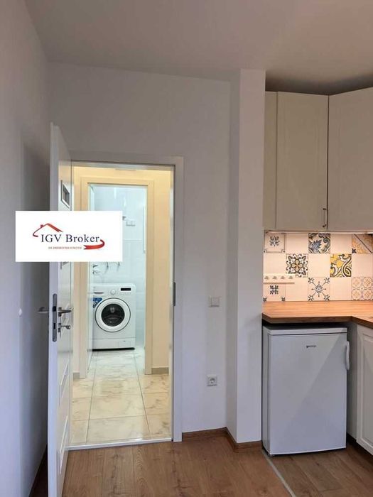 Двустаен апартамент в кв Лозенец