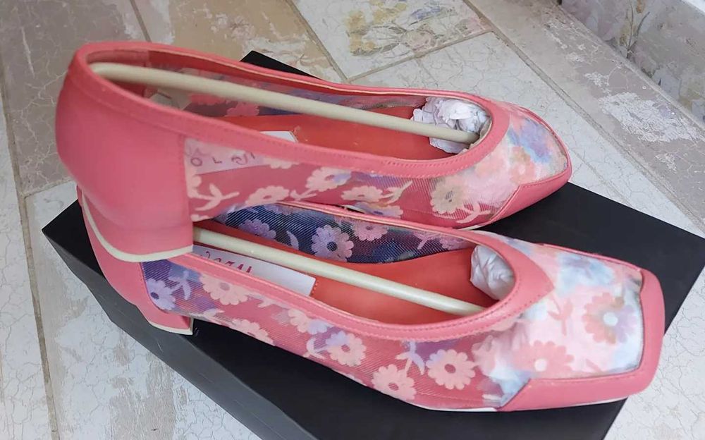 VAND# Pantofi-balerini din piele roz