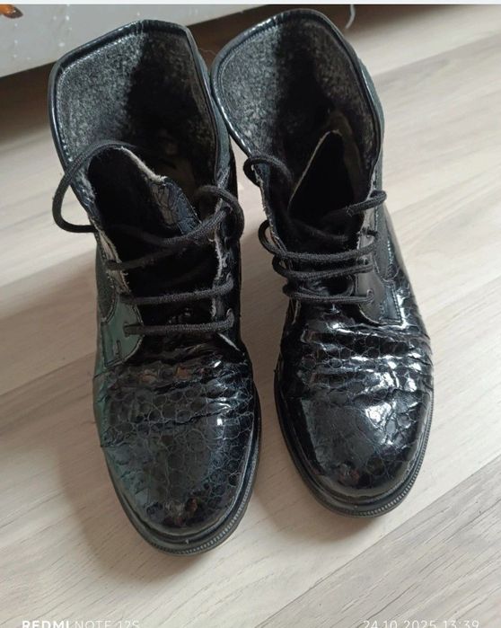 Bocanci negri lăcuiți nr 38